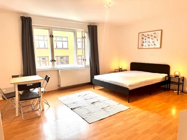 Całe miejsce Spiekermannstraße, Bezirk Pankow, obraz 1 9