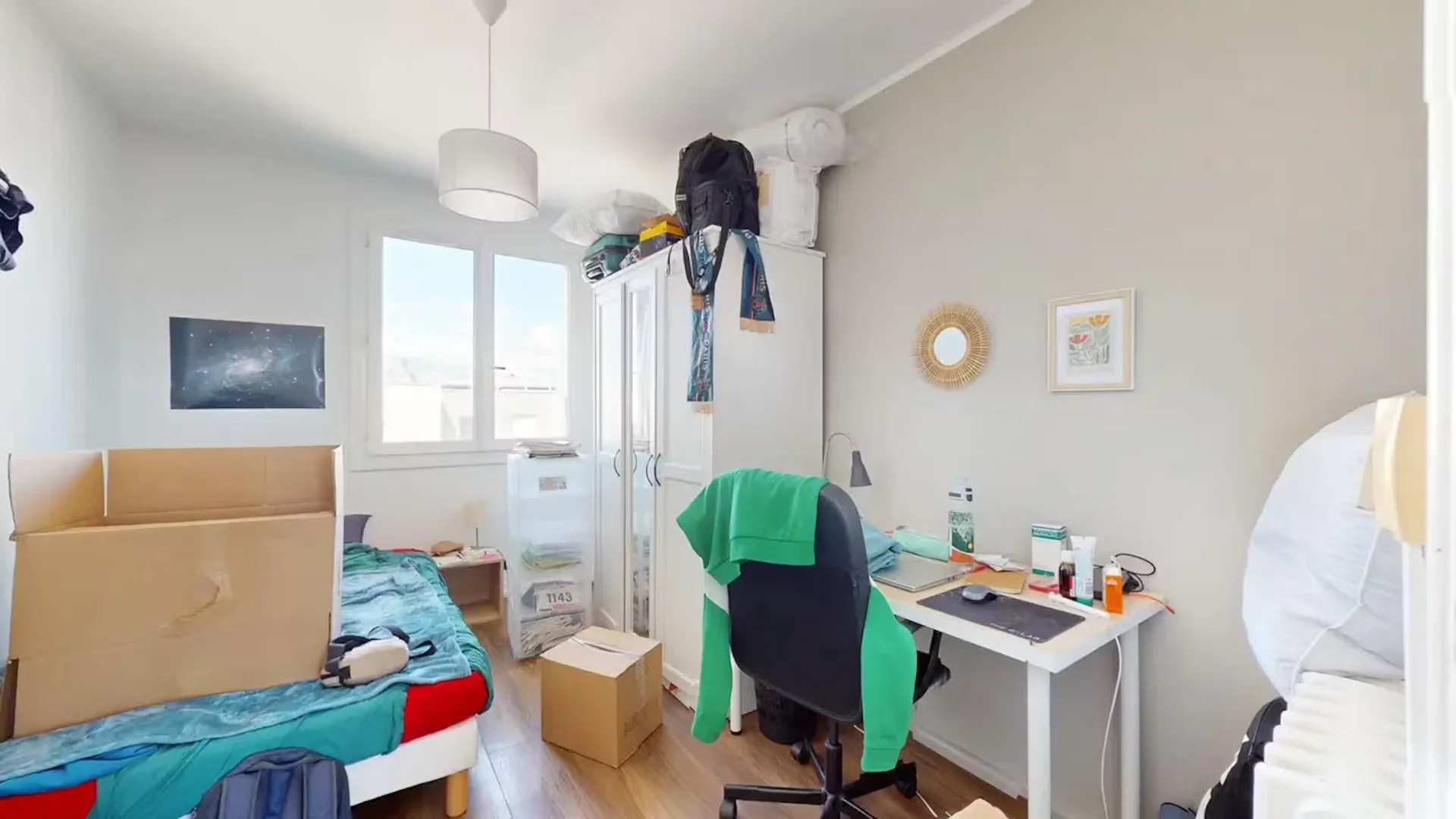 Chambre d'étudiant économique avec emplacement pratique dans 
