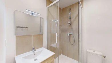 Private room in residence at 2 rue Monge, image 23 of 24