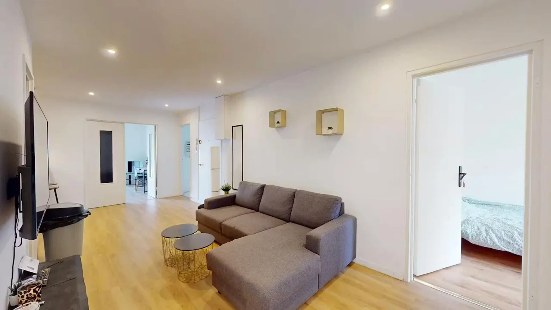 Quarto de estudante económico com localização conveniente em 