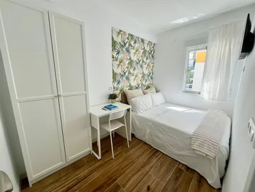 Privatzimmer in der Barriada Villegas, Macarena, bild 1 von 9