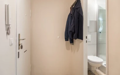 Entire apartment at Beusselstraße, Mitte, image 7 of 10