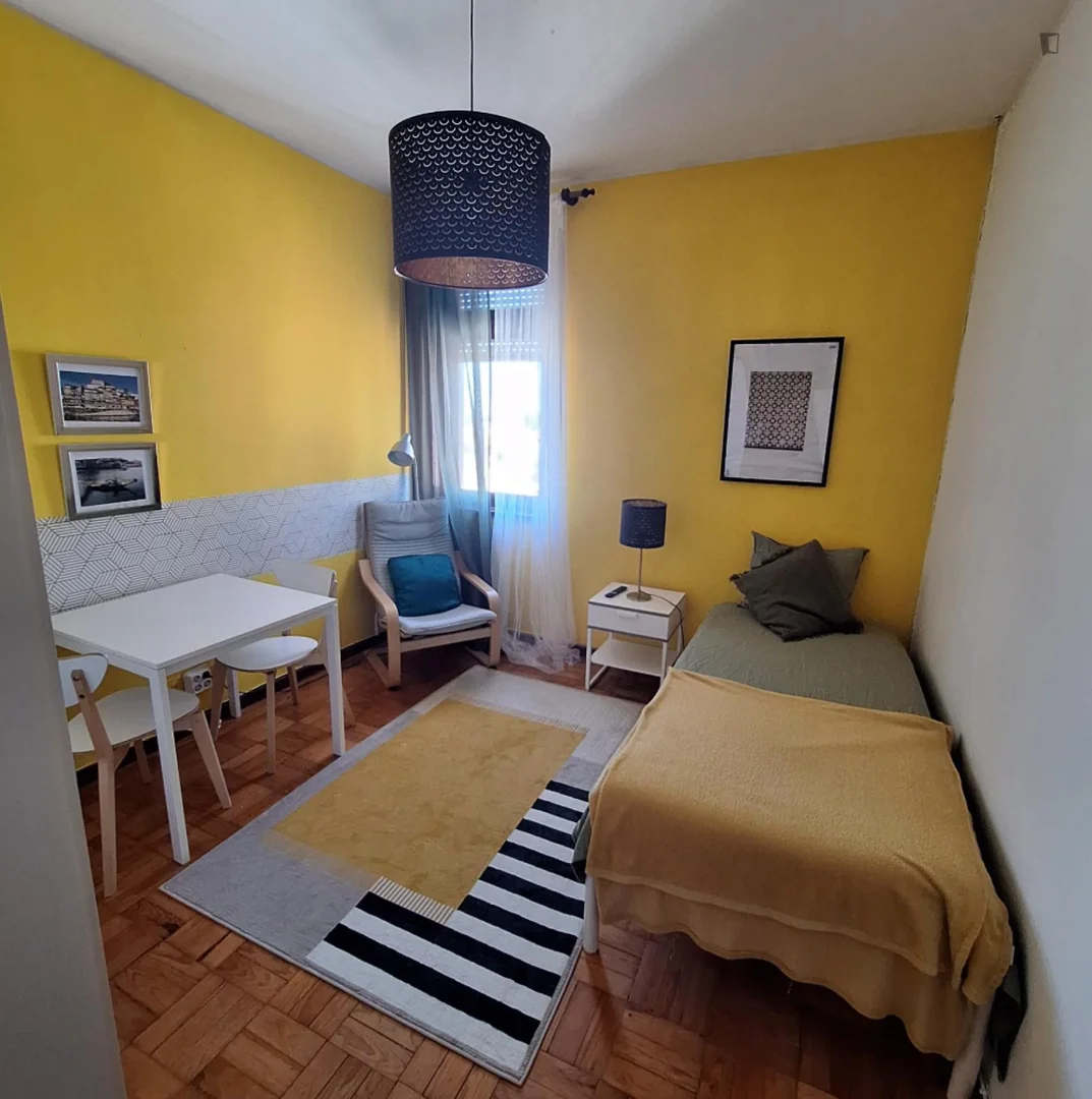 Camera per studenti in  con servizi moderni