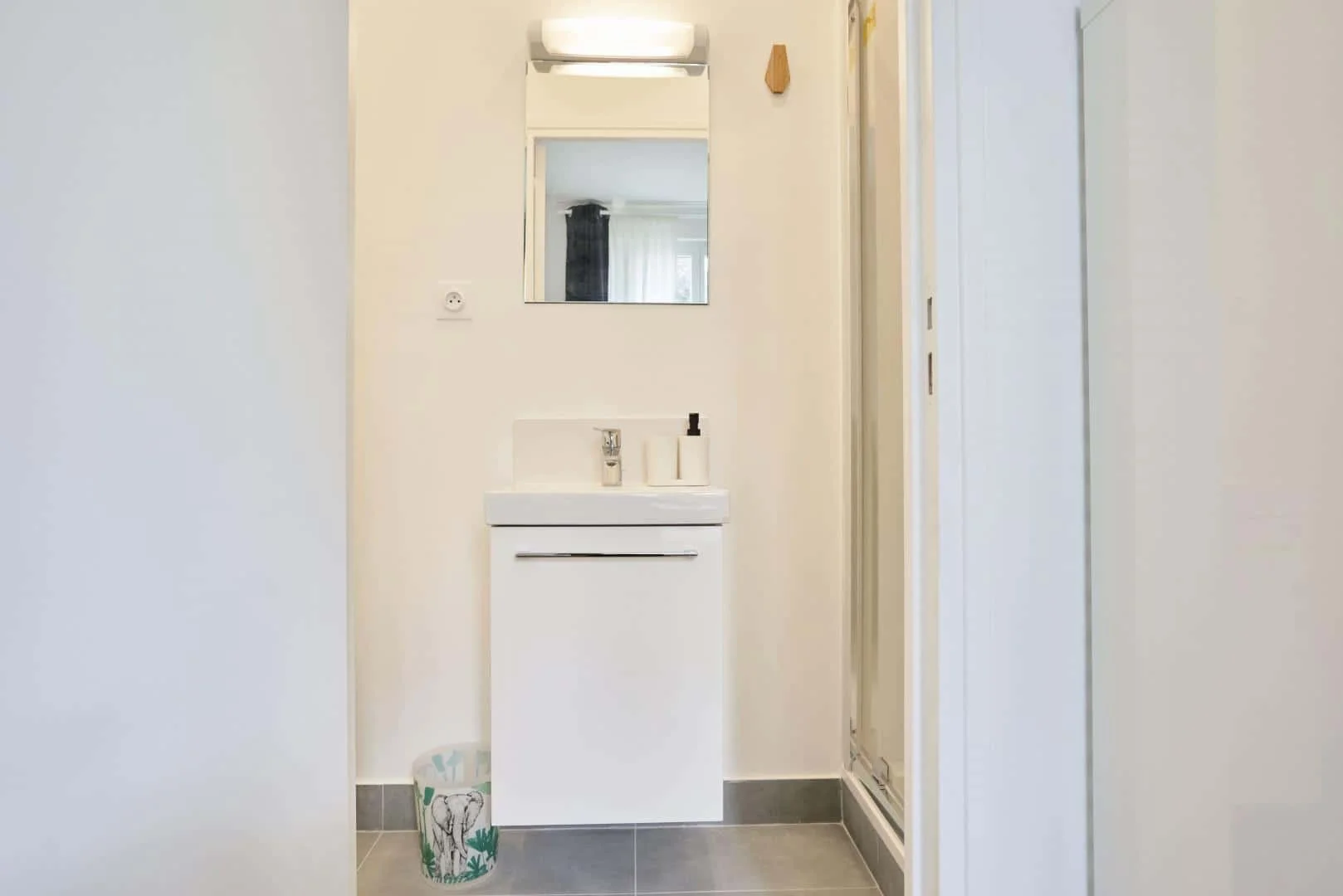 Camera per studenti in  con area studio e servizi in comune