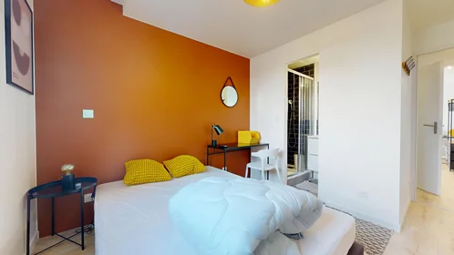 Private room at 11 Rue Louis Antoine Bougainville, image 16 of 16