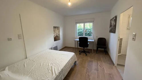 Chambre privée à Aix-en-provence, 13100, image 6 de 13
