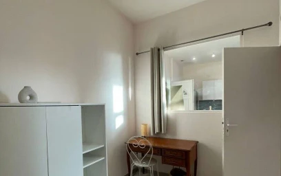 Quarto privado em Nîmes, 30900, imagem 3 de 11