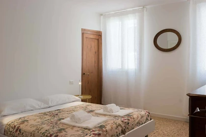 Entire place at Ruga Bella, 1079, 30135 Venezia VE, Italia, image 13 of 33