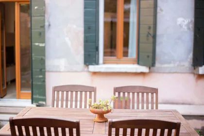 Entire apartment at Calle Lion, 3385, 30122 Venezia VE, Italia, image 14 of 34