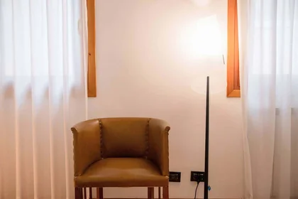 Entire apartment at Calle del Pestrin, 3889, 30122 Venezia VE, Italia, image 18 of 31