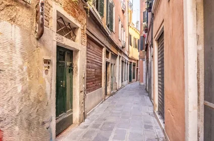 Entire apartment at Calle del Pestrin, 3889, 30122 Venezia VE, Italia, image 31 of 31