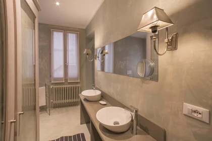 Entire apartment at C. del Fonte, 3434, 30121 Venezia VE, Italia, image 14 of 23