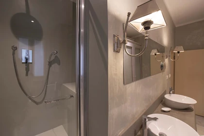 Entire apartment at C. del Fonte, 3434, 30121 Venezia VE, Italia, image 15 of 23
