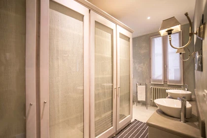 Entire apartment at C. del Fonte, 3434, 30121 Venezia VE, Italia, image 18 of 23