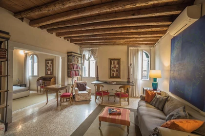 Entire apartment at C. del Fonte, 3434, 30121 Venezia VE, Italia, image 23 of 23