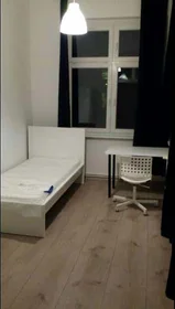 Privatzimmer in der Karl-Marx-Straße 72, 14482 Potsdam, Germany, bild 1 von 3