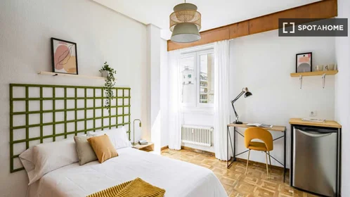 Privatzimmer in der Calle Núñez de Balboa, bild 13 von 19