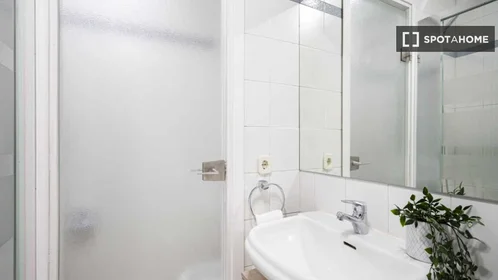 Privatzimmer in der Calle Núñez de Balboa, bild 9 von 19