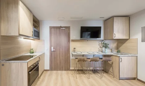 Quarto privado em Trav. del Monte Monjardín, 1-907, 31004 Pamplona, Navarra, Spain, imagem 8 de 11