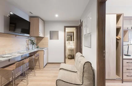 Quarto privado em Trav. del Monte Monjardín, 1-907, 31004 Pamplona, Navarra, Spain, imagem 10 de 11