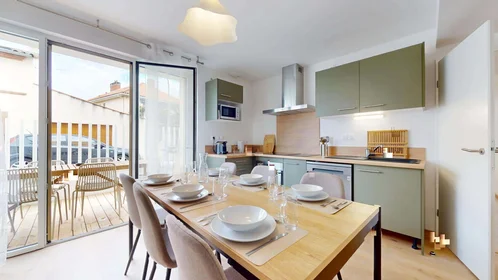 Özel oda konumu 32 Rue Tarissan, 31400 Toulouse, France, 13 16 görüntüsü