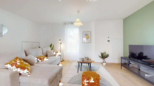 Özel oda konumu 32 Rue Tarissan, 31400 Toulouse, France, 13 18 görüntüsü