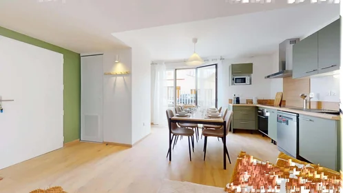 Özel oda konumu 32 Rue Tarissan, 31400 Toulouse, France, 17 18 görüntüsü