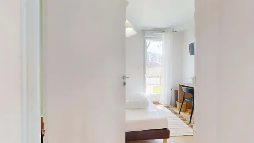 Özel oda konumu 32 Rue Tarissan, 31400 Toulouse, France, 3 18 görüntüsü