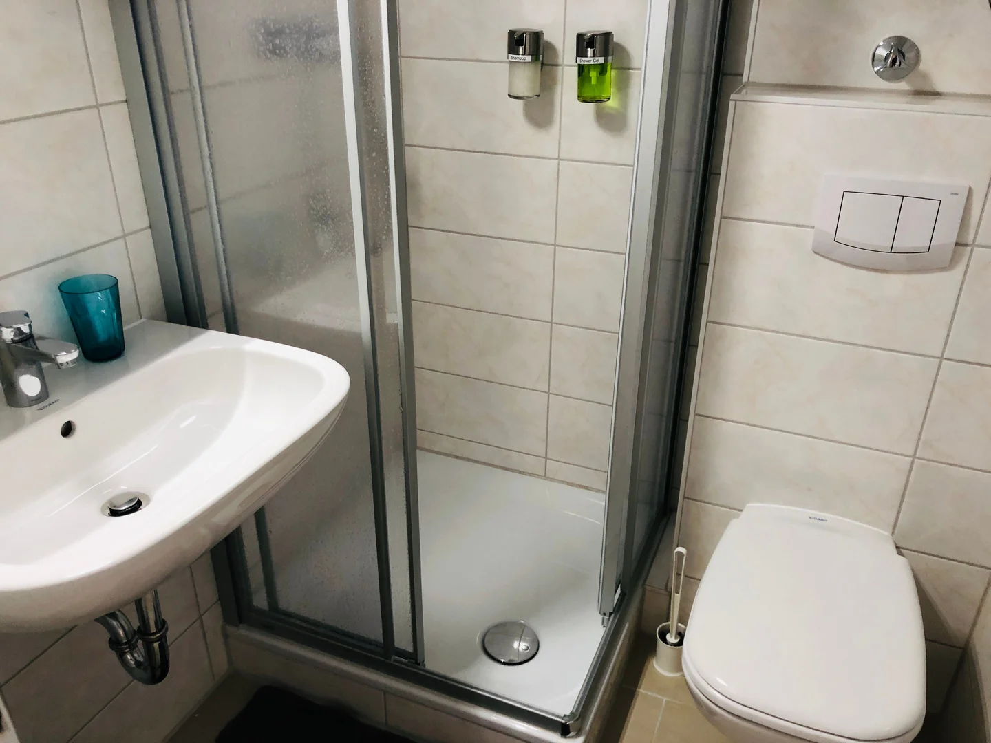 Chambre conviviale pour les étudiants dans avec des équipements modernes