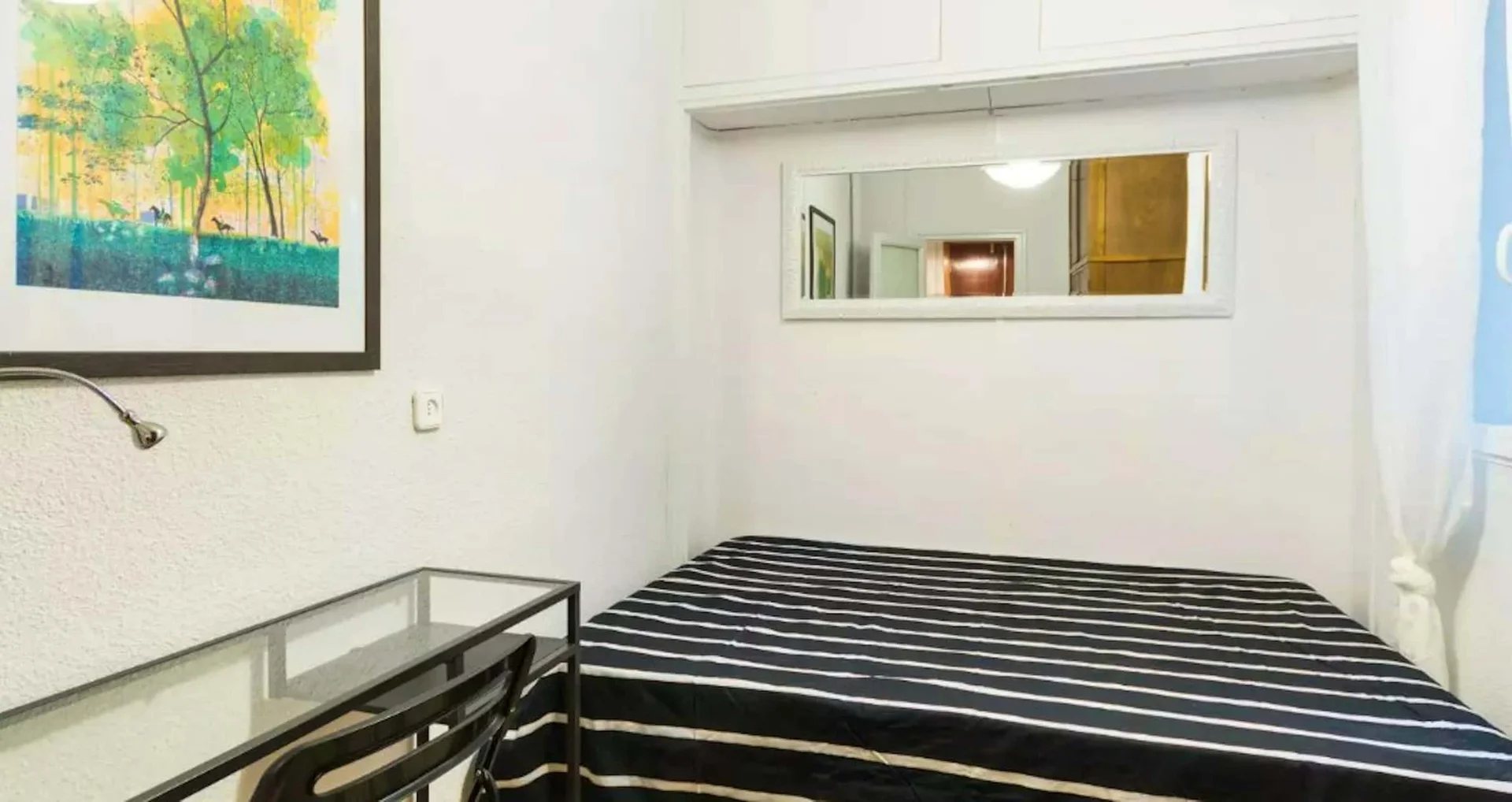 Economical student room with convenient location in 