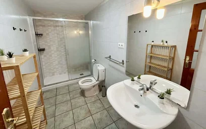 Private room at Carrer d'Avinyó, 24, Ciutat Vella, 08002 Barcelona, Spain, image 27 of 35