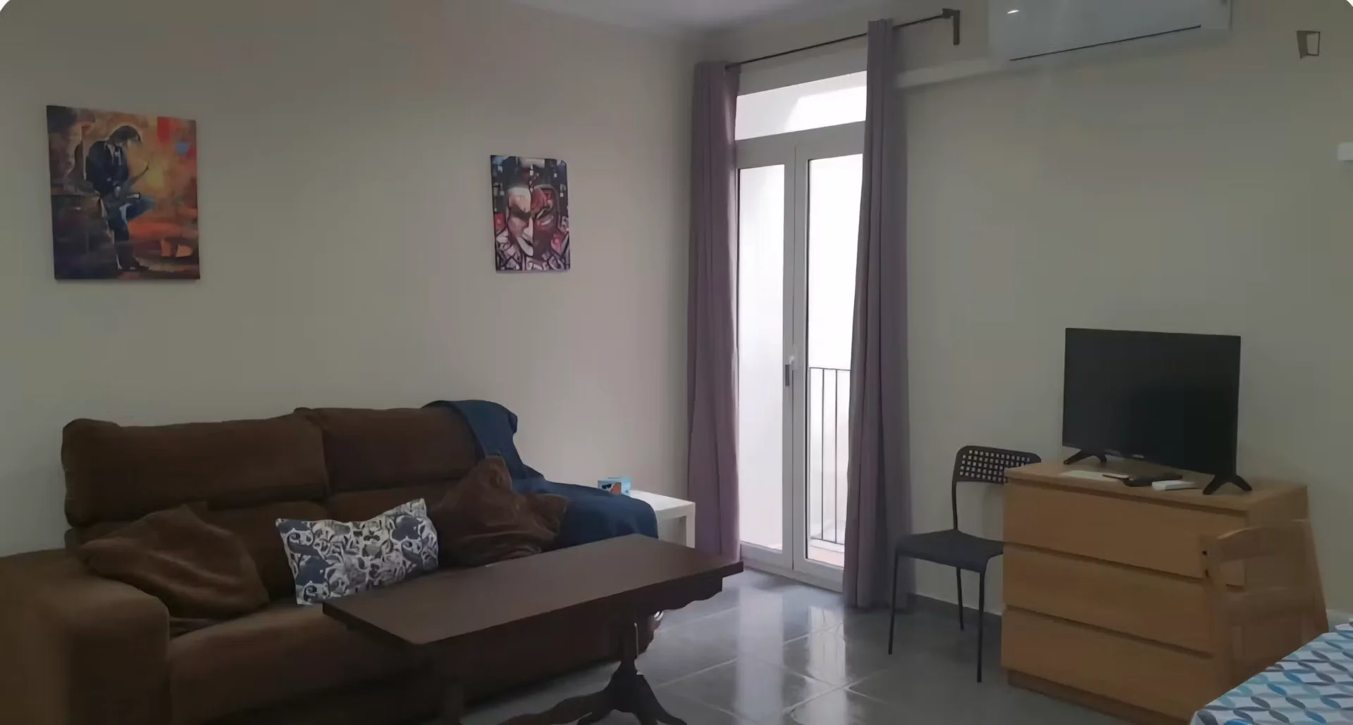 Ekonomiczny pokój studencki z dogodną lokalizacją w 
