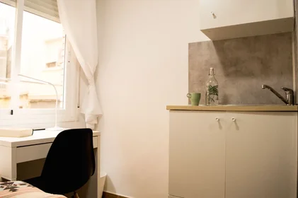 Prywatny pokój w rezydencji Cortés 27, obraz 4 16