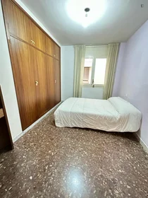 Private room at Av. de Prat de la Riba, image 1 of 6