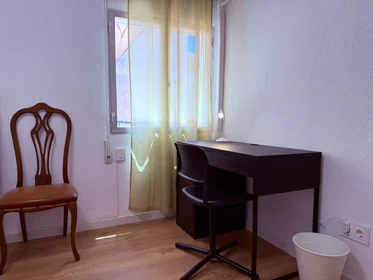 Private room at C. de Sta. Julia, 12, Puente de Vallecas, 28053 Madrid, Spain, image 3 of 31