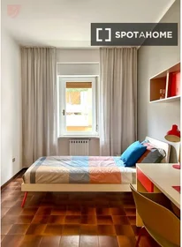 Private room at Via Milano, image 2 of 15