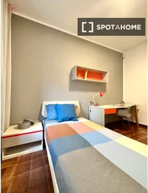 Private room at Via Milano, image 3 of 15