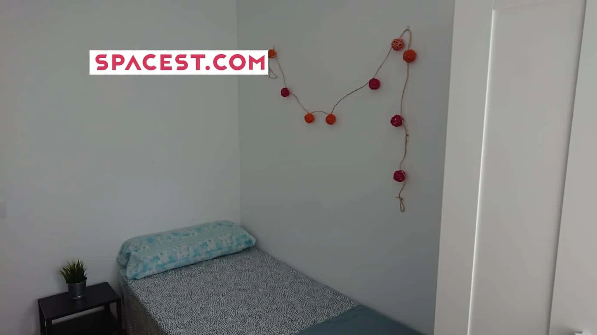 Habitación asequible para estudiantes con buena iluminación en 