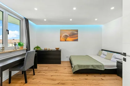 Chambre privée à Aschenbrennerstraße, 80933 München-Feldmoching-Hasenbergl, Germany, image 4 de 18