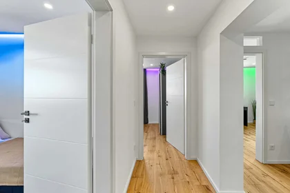 Chambre privée à Aschenbrennerstraße, 80933 München-Feldmoching-Hasenbergl, Germany, image 10 de 18