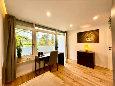 Private room at Hindelangstraße, 81475 München-Thalkirchen-Obersendling-Forstenried-Fürstenried-Solln, Germany, image 1 of 10