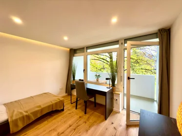 Private room at Hindelangstraße, 81475 München-Thalkirchen-Obersendling-Forstenried-Fürstenried-Solln, Germany, image 2 of 10