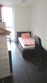 Habitación privada en Alexander Parkside, Bernhard-Weiß-Straße 1-3, 10178 Berlin, Germany, imagen 5 de 20