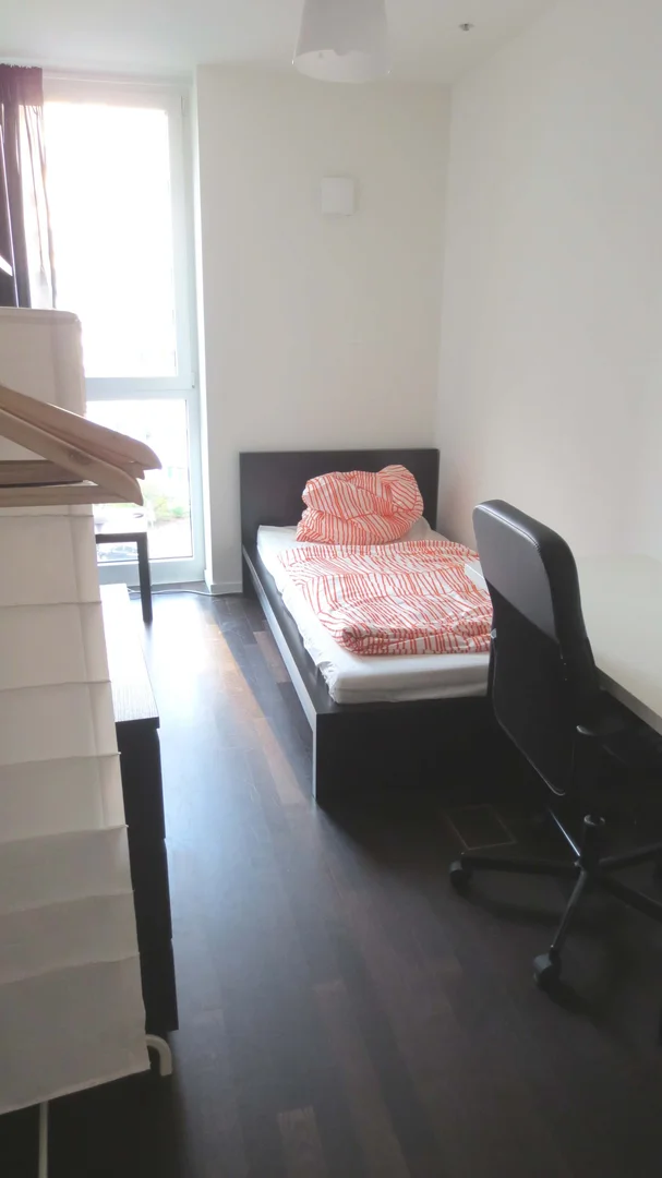 Habitación para estudiantes en  con modernas comodidades