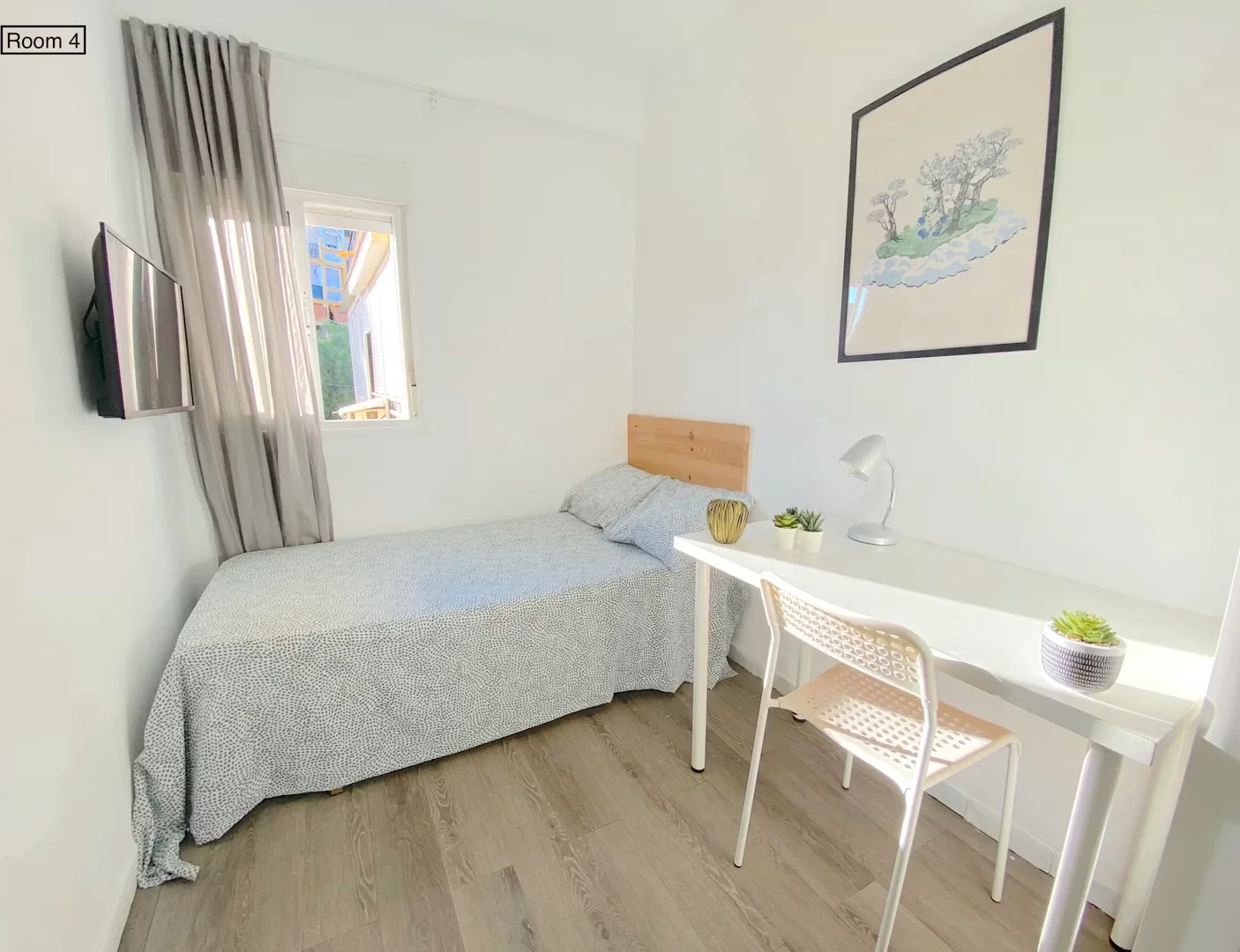 Zimmer in Studentenwohnung in zu vermieten, voll möbliert