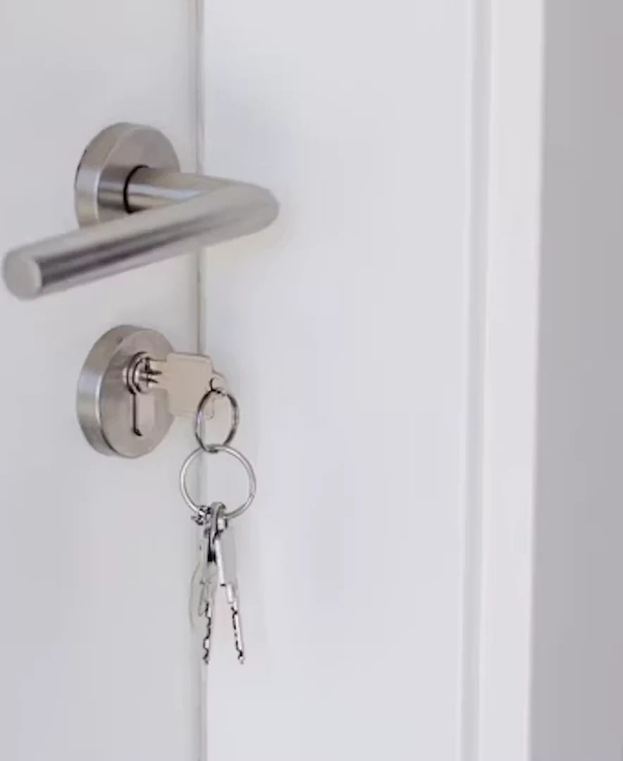 Quarto de estudante económico perto do campus em 