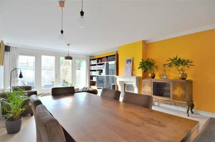 Entire apartment at Cosmariumstraat, Amsterdam-Noord, image 1 of 10