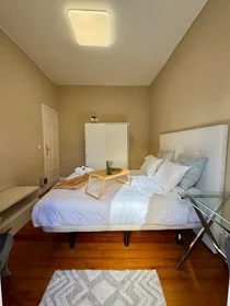 Chambre privée à Rúa Urzaiz , 154, image 8 de 22