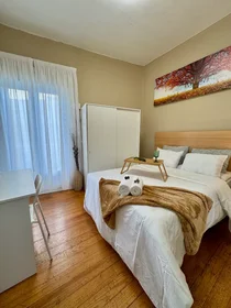 Privatzimmer in der Rúa Urzaiz , 154, bild 10 von 22