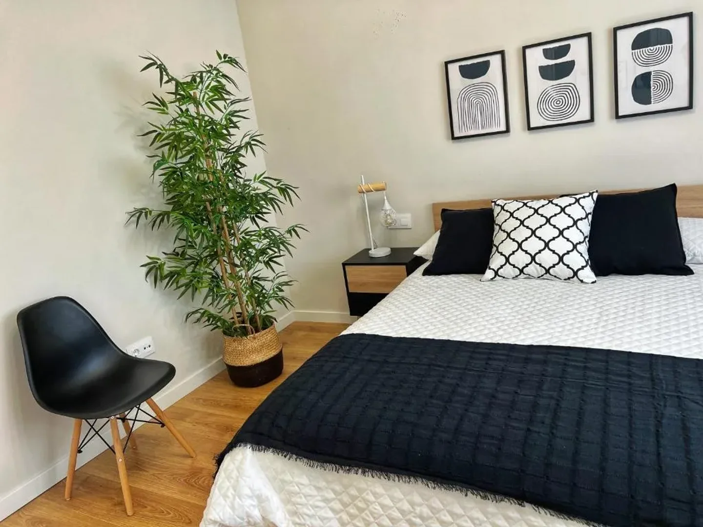 Helles und luftiges Studentenzimmer mit einfachem Zugang zur Universität in 